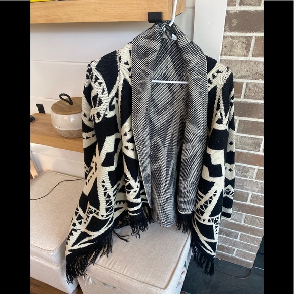 Forever 21 sweater - Picture 1 of 1